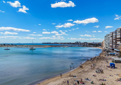 Resale · APARTAMENTO · Torrevieja · Playa del Acequión