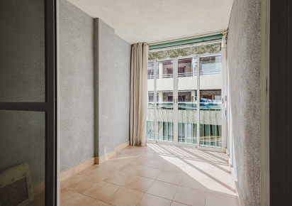 Resale · APARTAMENTO · Torrevieja · Playa del Acequión