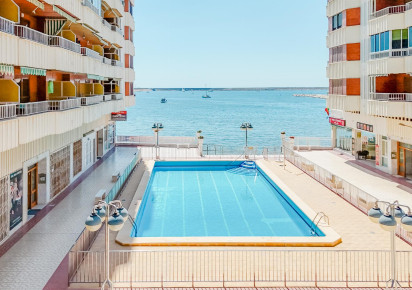 Resale · APARTAMENTO · Torrevieja · Playa del Acequión