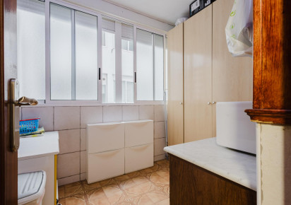 Resale · APARTAMENTO · Torrevieja · Playa del Acequión