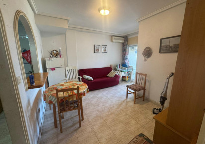 Resale · APARTAMENTO · Torrevieja · Playa del Acequión