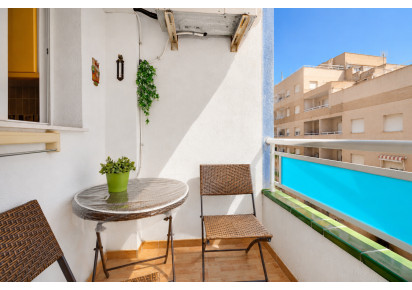 Resale · APARTAMENTO · Torrevieja · Playa del Acequión