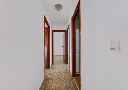 Resale · APARTAMENTO · Torrevieja · Playa del Acequión