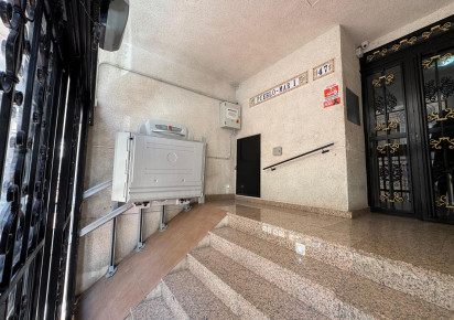 Resale · APARTAMENTO · Torrevieja · Playa del Cura