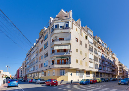 Resale · APARTAMENTO · Torrevieja · Playa del Cura