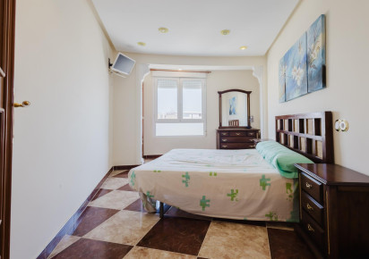 Resale · APARTAMENTO · Torrevieja · PLAYA NAUFRAGOS