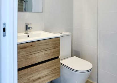 Resale · APARTAMENTO · Torrevieja · Punta Prima