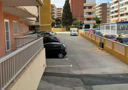 Resale · APARTAMENTO · Torrevieja · Punta Prima