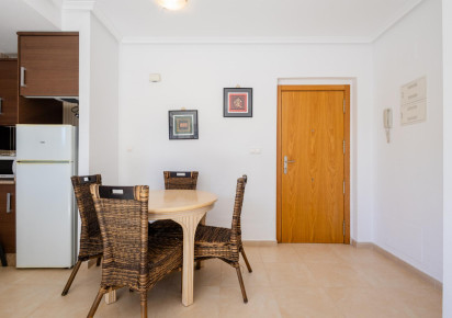 Resale · APARTAMENTO · Torrevieja · Punta Prima