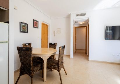 Resale · APARTAMENTO · Torrevieja · Punta Prima