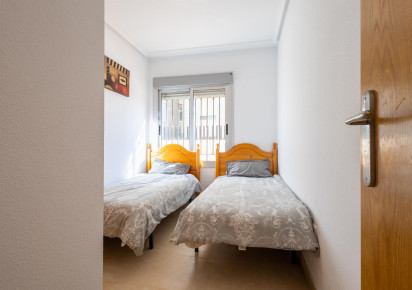 Resale · APARTAMENTO · Torrevieja · Punta Prima