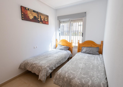 Resale · APARTAMENTO · Torrevieja · Punta Prima