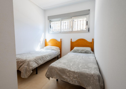 Resale · APARTAMENTO · Torrevieja · Punta Prima