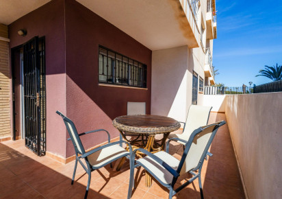 Resale · APARTAMENTO · Torrevieja · Punta Prima