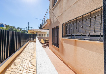 Resale · APARTAMENTO · Torrevieja · Punta Prima