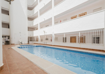 Resale · APARTAMENTO · Torrevieja · Villa Madrid