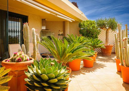 Resale · Apartment · Altea la Vieja