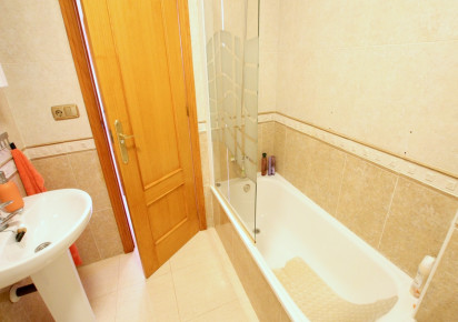 Resale · Apartment · Cabo Roig