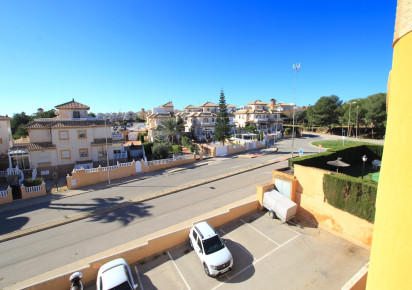 Resale · Apartment · Cabo Roig