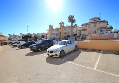 Resale · Apartment · Cabo Roig