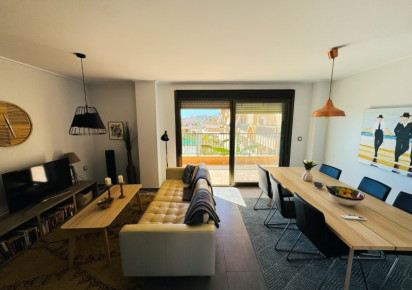 Resale · Apartment · La Mata · Los Europeos