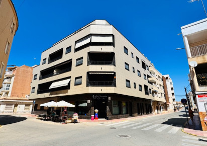 Resale · Apartment · La Mata