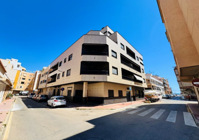 Resale · Apartment · La Mata