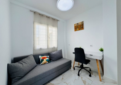 Resale · Apartment · La Mata