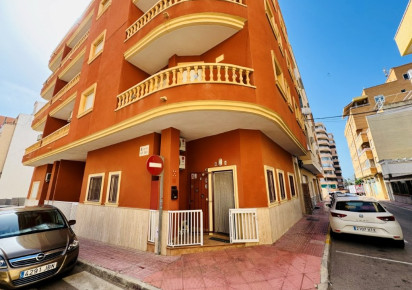 Resale · Apartment · La Mata