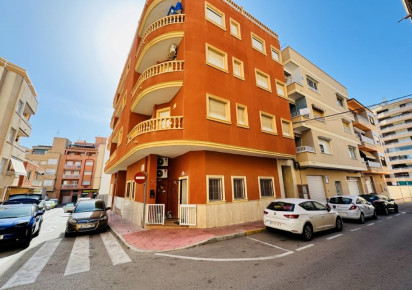 Resale · Apartment · La Mata