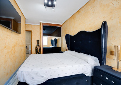 Resale · Apartment · Torrevieja · Acequion