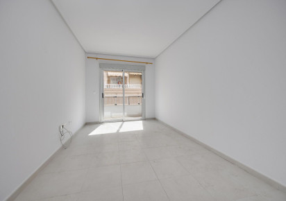 Resale · Apartment · Torrevieja · Centro