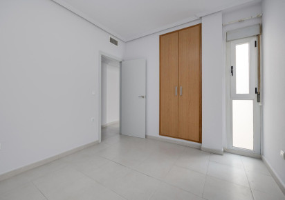 Resale · Apartment · Torrevieja · Centro