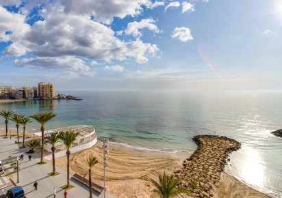 Resale · Apartment · Torrevieja · Centro