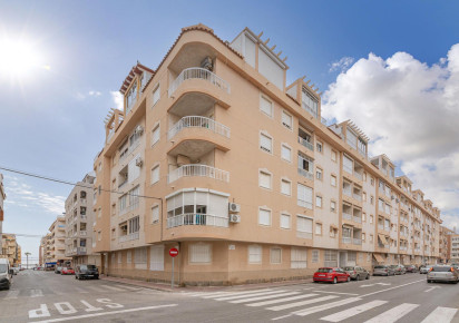 Resale · Apartment · Torrevieja · El Acequión - Los Náufragos