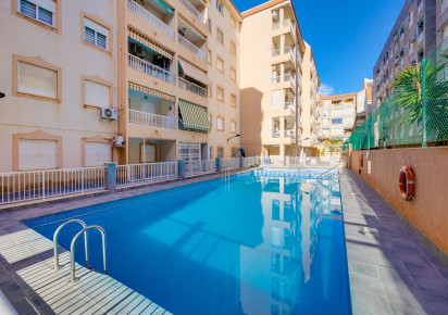 Resale · Apartment · Torrevieja · El Acequión - Los Náufragos