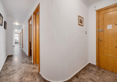 Resale · Apartment · Torrevieja · Playa del cura