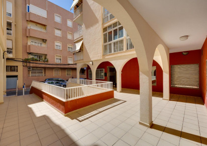 Resale · Apartment · Torrevieja · Playa del Cura