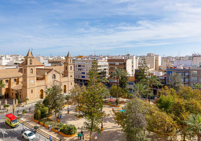 Resale · Apartment · Torrevieja · Playa del Cura