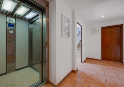 Resale · Apartment · Torrevieja · Punta Prima