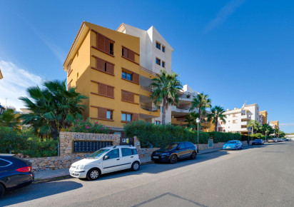 Resale · Apartment · Torrevieja · Punta Prima