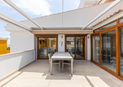 Resale · Apartment · Torrevieja · Punta Prima