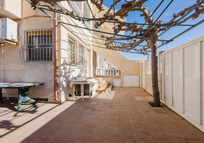 Resale · Apartment · Torrevieja