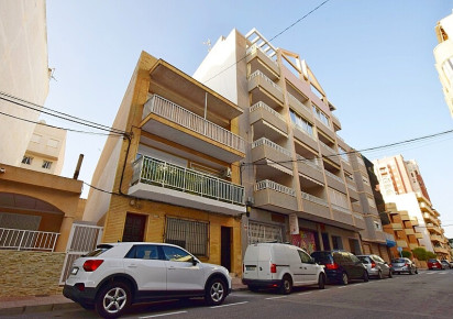 Resale · Apartment · Torrevieja