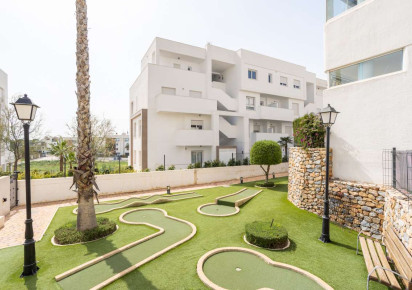 Resale · Apartment · Villamartin