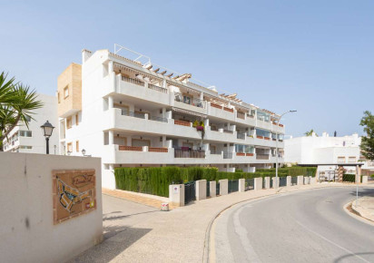 Resale · Apartment · Villamartin