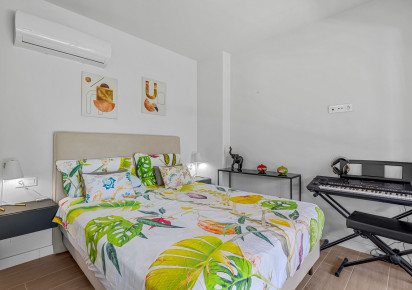 Resale · Apartments · Villamartin · Lomas del Golf