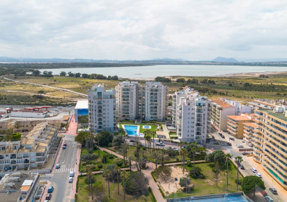 Resale · BOTTENVÅNING LÄGENHET · La Mata · Playa