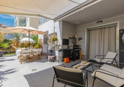 Resale · BOTTENVÅNING LÄGENHET · La Mata · Playa