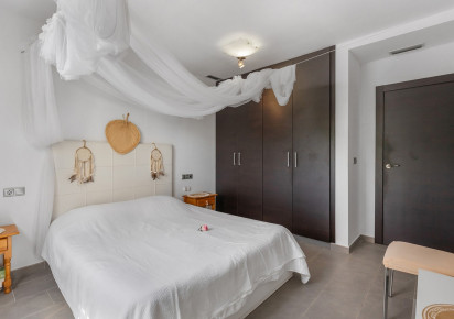 Resale · BOTTENVÅNING LÄGENHET · La Mata · Playa